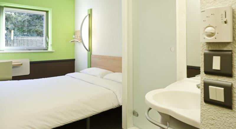 בראדפורד Ibis Budget Bradford מראה חיצוני תמונה